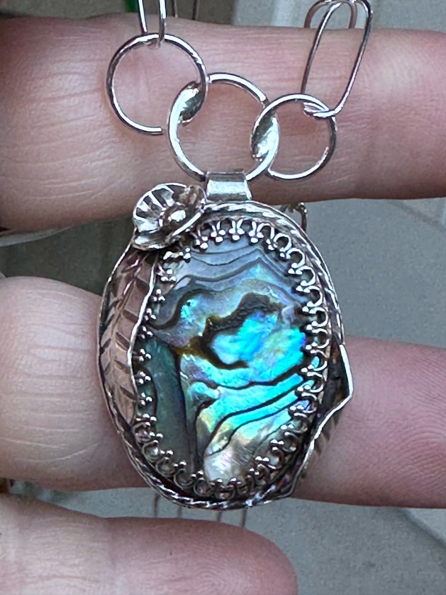 Abalone Pendant Necklace with Flower and Leaves