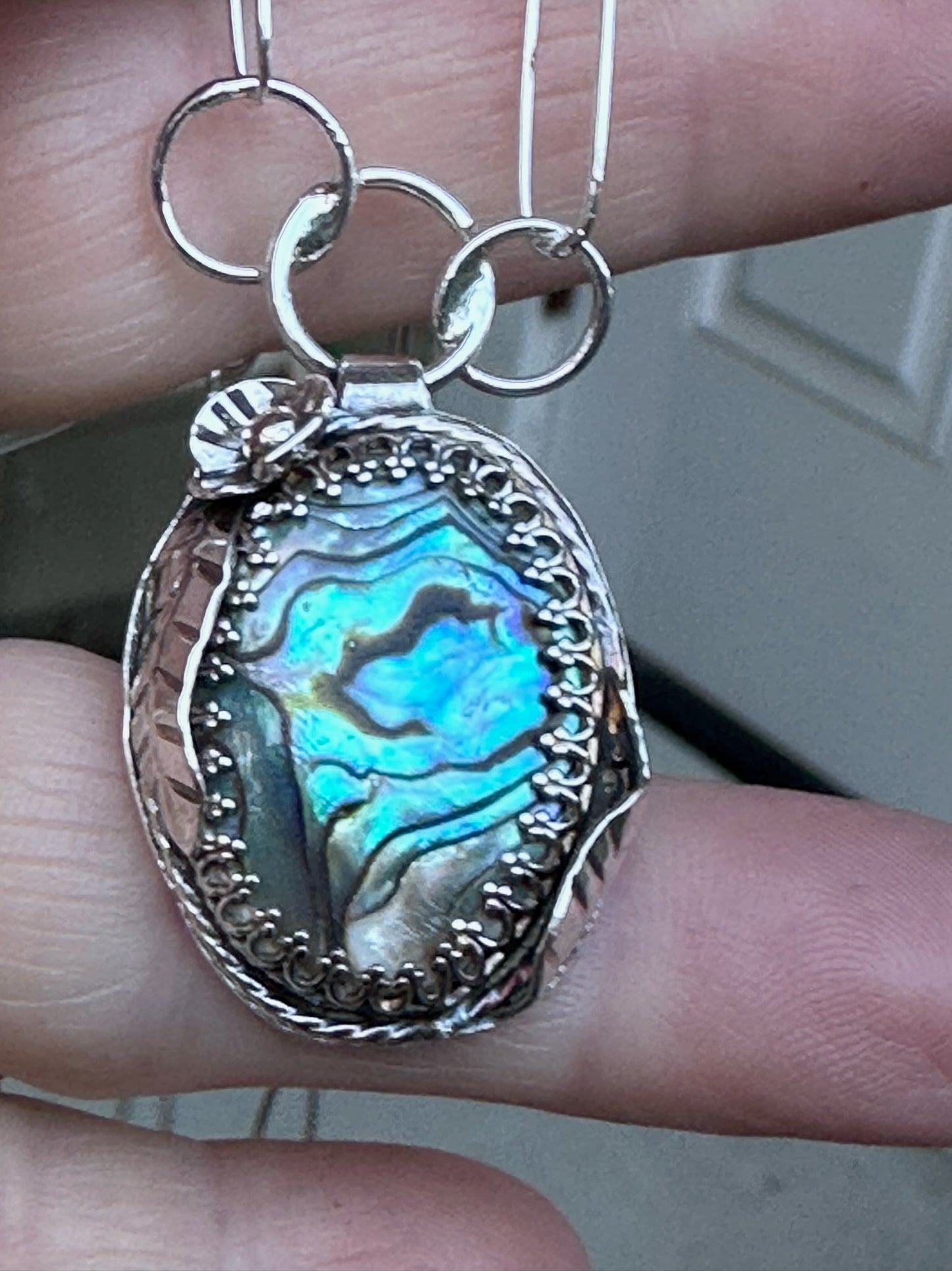 Abalone Pendant Necklace with Flower and Leaves