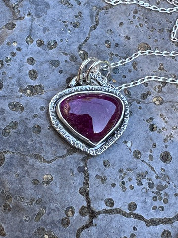 Tourmaline Deep watermelon purple tourmaline pendant (D854)