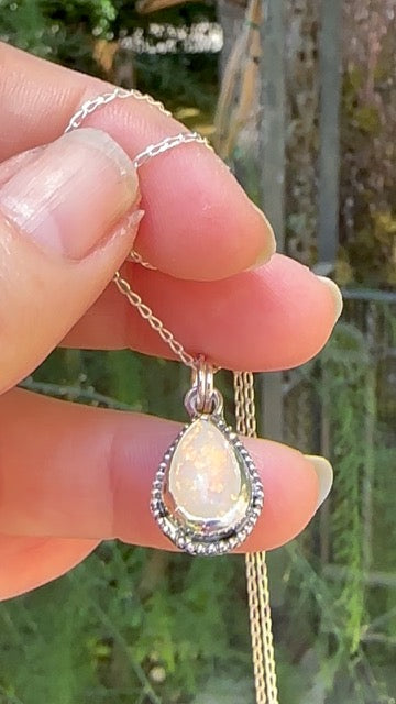 Opal - Opal Pendant (D855)