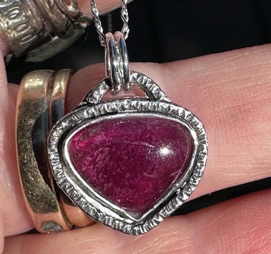 Tourmaline Deep watermelon purple tourmaline pendant (D854)