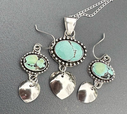 Turquoise Heart Earrings (D133)