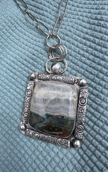 Crazy Lace Agate Statement Pendant. (D375)